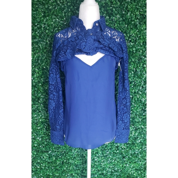 24. J.Crew Classic-fit lace button-up top - Picture 4 of 6